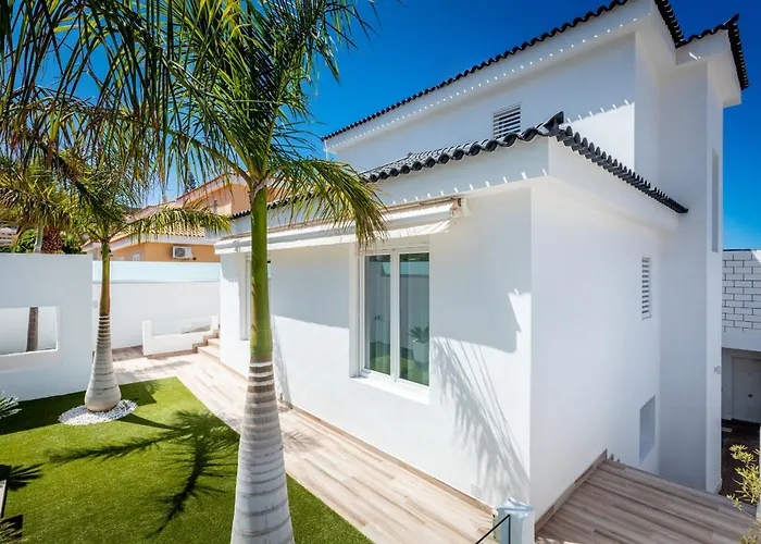 Valentina Ocean View Heated Pool Villa *