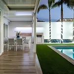 Valentina Ocean View Heated Pool فيلة