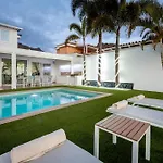 فيلة Valentina Ocean View Heated Pool