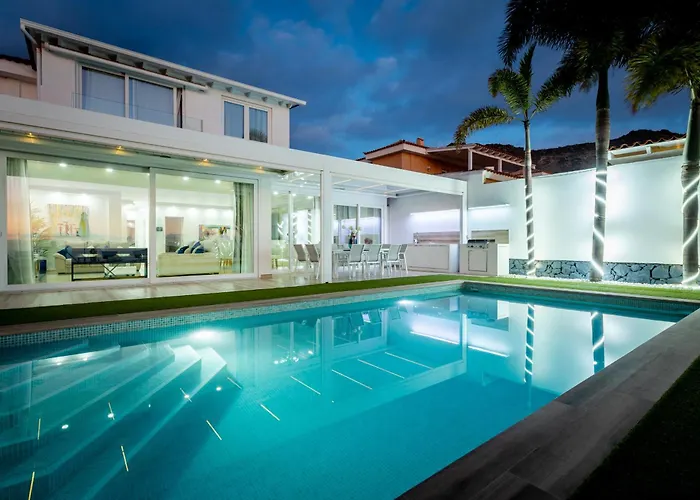 Valentina Ocean View Heated Pool أذيخي