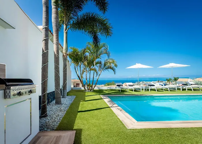 Valentina Ocean View Heated Pool أذيخي