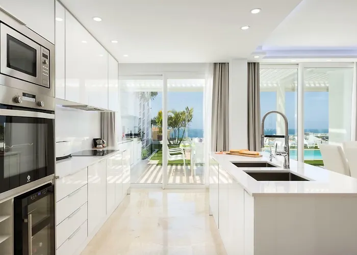 فيلة Valentina Ocean View Heated Pool أذيخي