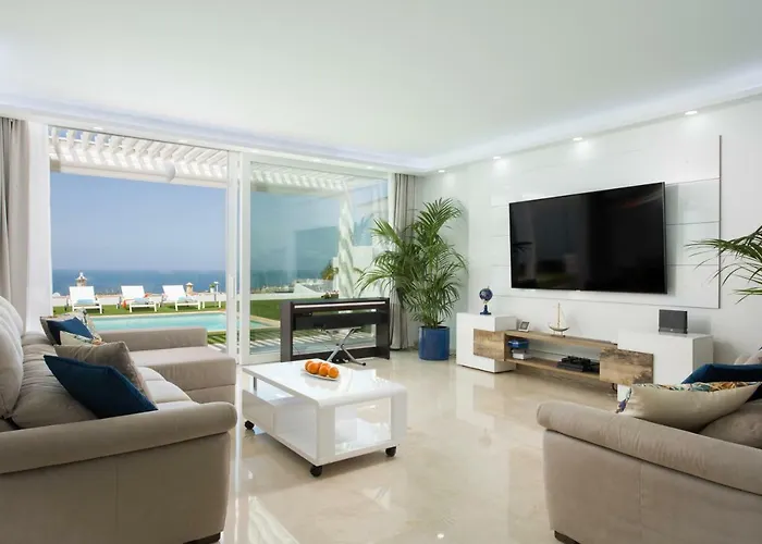 Valentina Ocean View Heated Pool فيلة