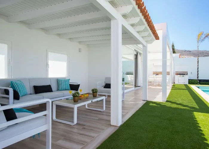 Valentina Ocean View Heated Pool فيلة أذيخي