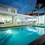 Valentina Ocean View Heated Pool 阿德耶