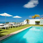 别墅 Valentina Ocean View Heated Pool 阿德耶