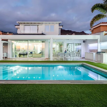 Valentina Ocean View Heated Pool Villa