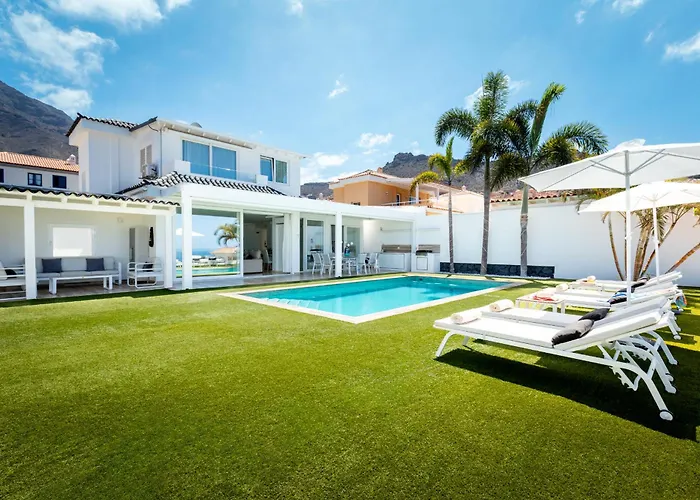 Valentina Ocean View Heated Pool