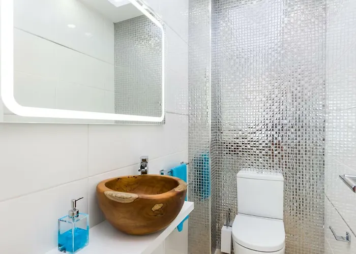 Valentina Ocean View Heated Pool 阿德耶