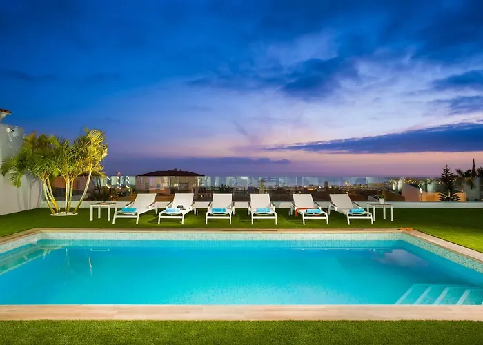 别墅 Valentina Ocean View Heated Pool 阿德耶