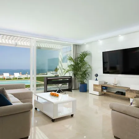 Valentina Ocean View Heated Pool Βίλα